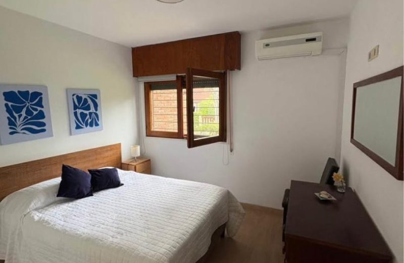 Casa para 10 personas con piscina en playa mansa