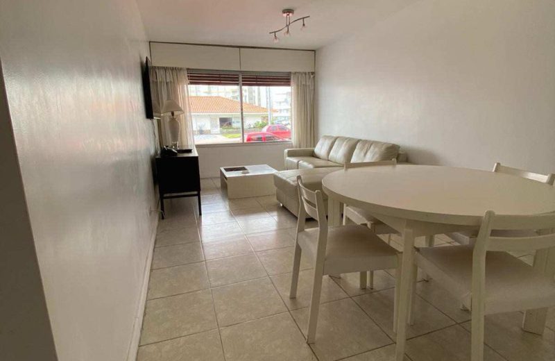 Apartamento en Punta del Este, Península Ref.#82