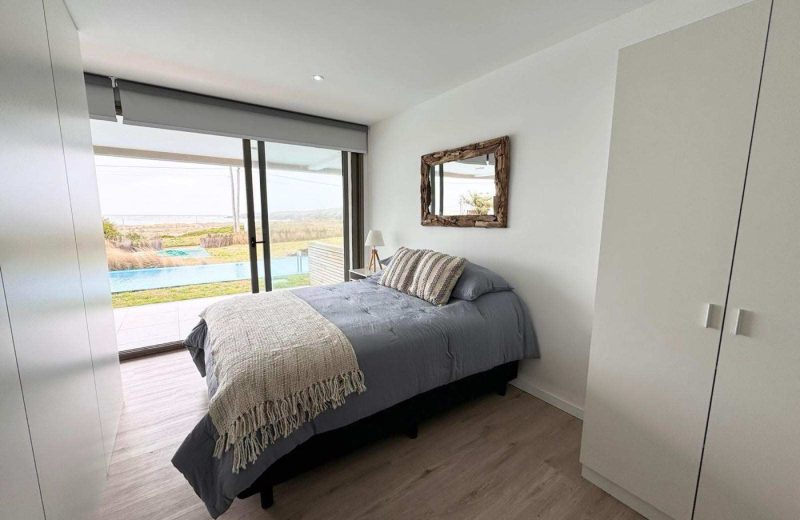 Hermoso apartamento a la venta en Punta Ballena