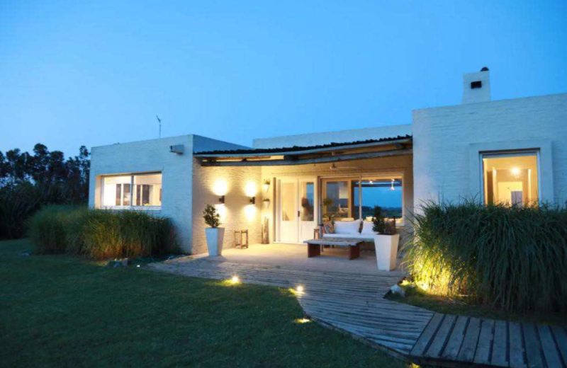 CASA PRINCIPAL + CASA DE HUÉSPEDES INDEPENDIENTE
